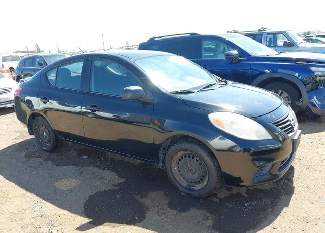 2014 NISSAN Versa