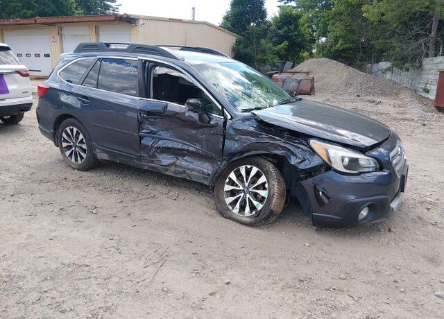 2017 SUBARU Outback