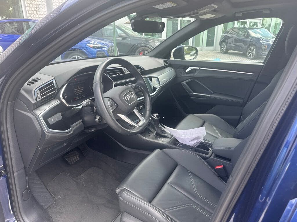 2023 Audi Q3