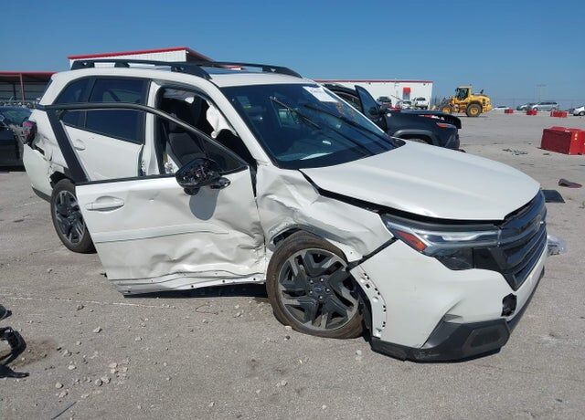 2025 SUBARU Forester
