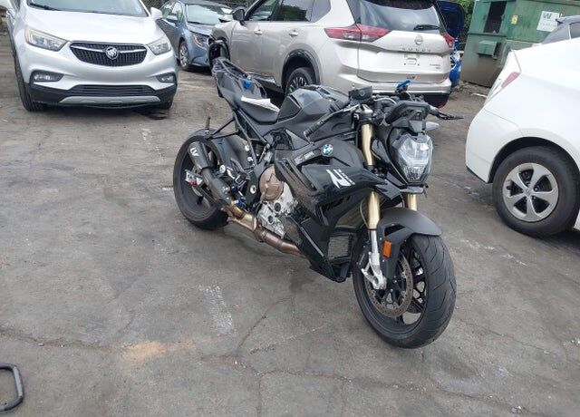 2023 BMW S 1000 R