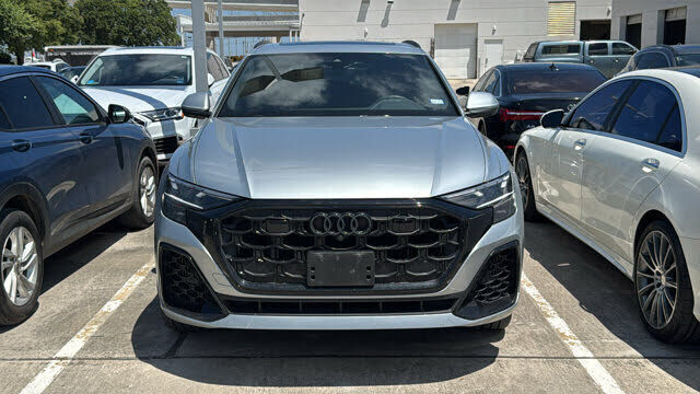 2025 Audi Q8