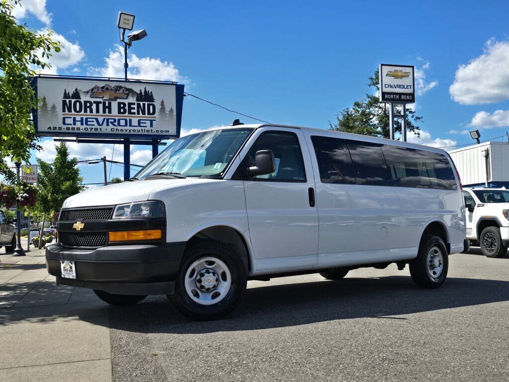 2023 CHEVROLET Express