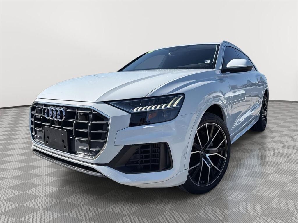 2023 AUDI Q8