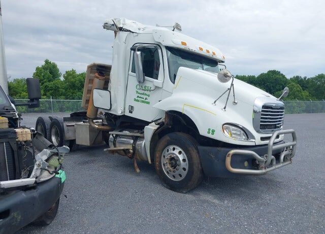 2015 FREIGHTLINER Columbia