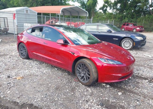 2024 TESLA Model 3