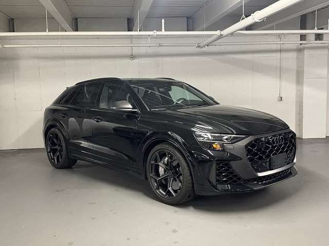 2026 AUDI RS Q8