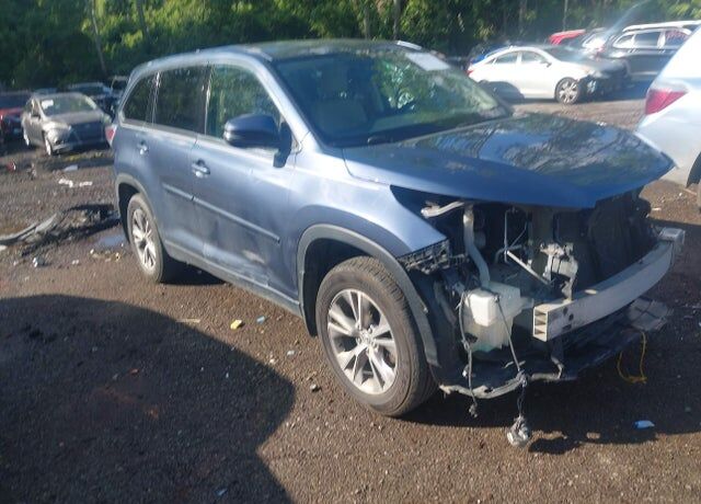 2015 TOYOTA Highlander