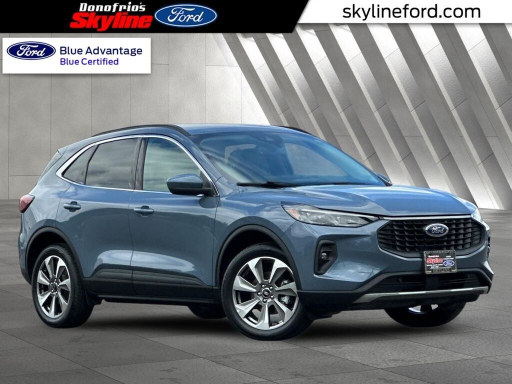 2025 FORD Escape