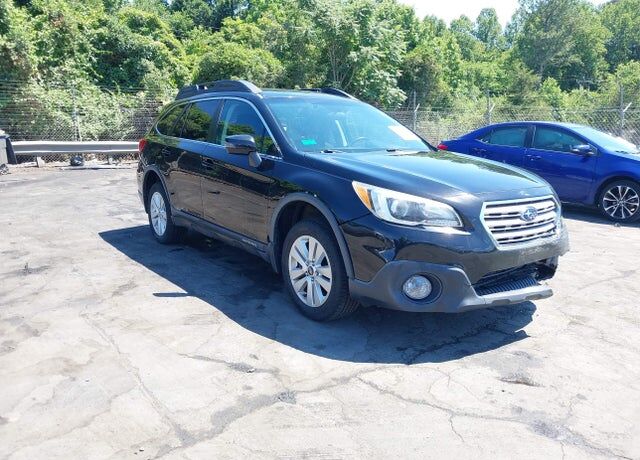 2016 SUBARU Outback