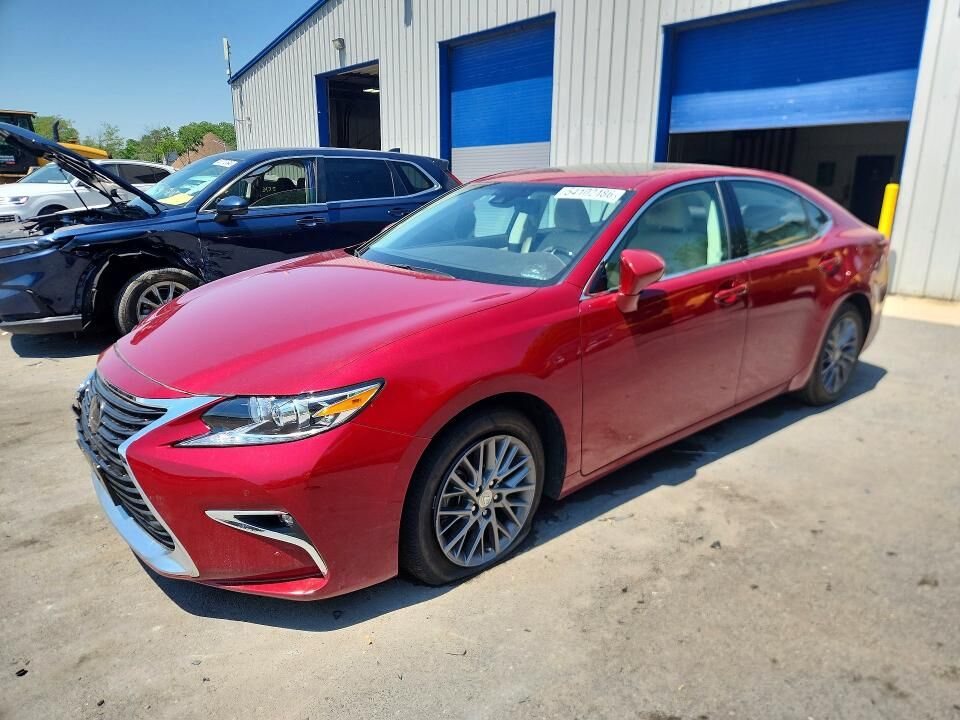 2018 LEXUS ES