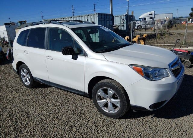 2016 SUBARU Forester
