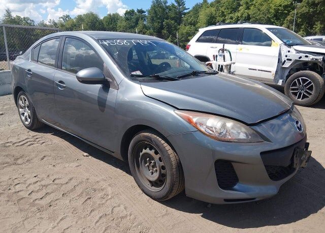 2012 MAZDA Mazda3