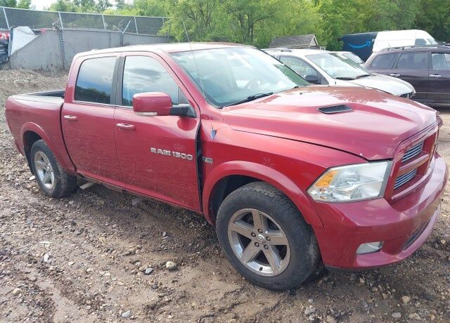 2012 DODGE Ram