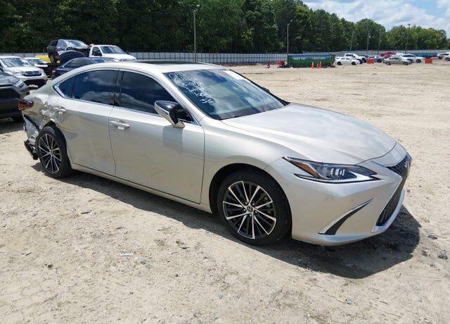 2024 LEXUS ES