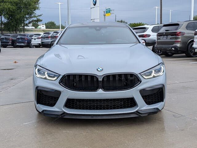 2025 BMW M8