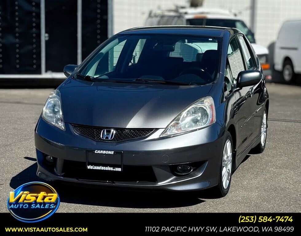2011 HONDA Fit