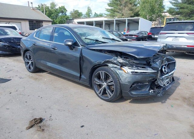 2020 VOLVO S60
