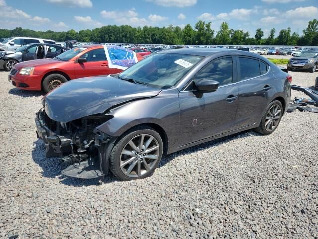 2018 MAZDA Mazda3