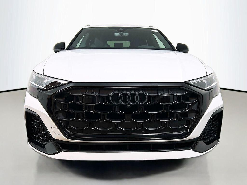 2025 Audi SQ8