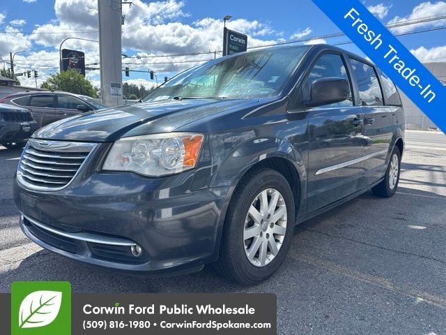 2014 CHRYSLER Town and Country