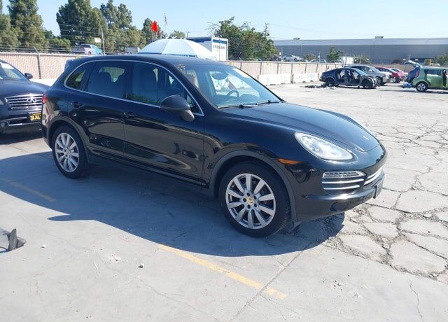 2014 PORSCHE Cayenne