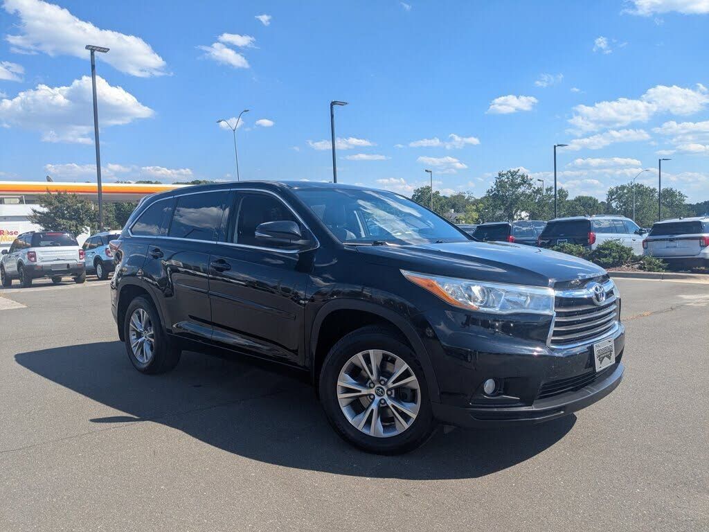 2016 TOYOTA Highlander