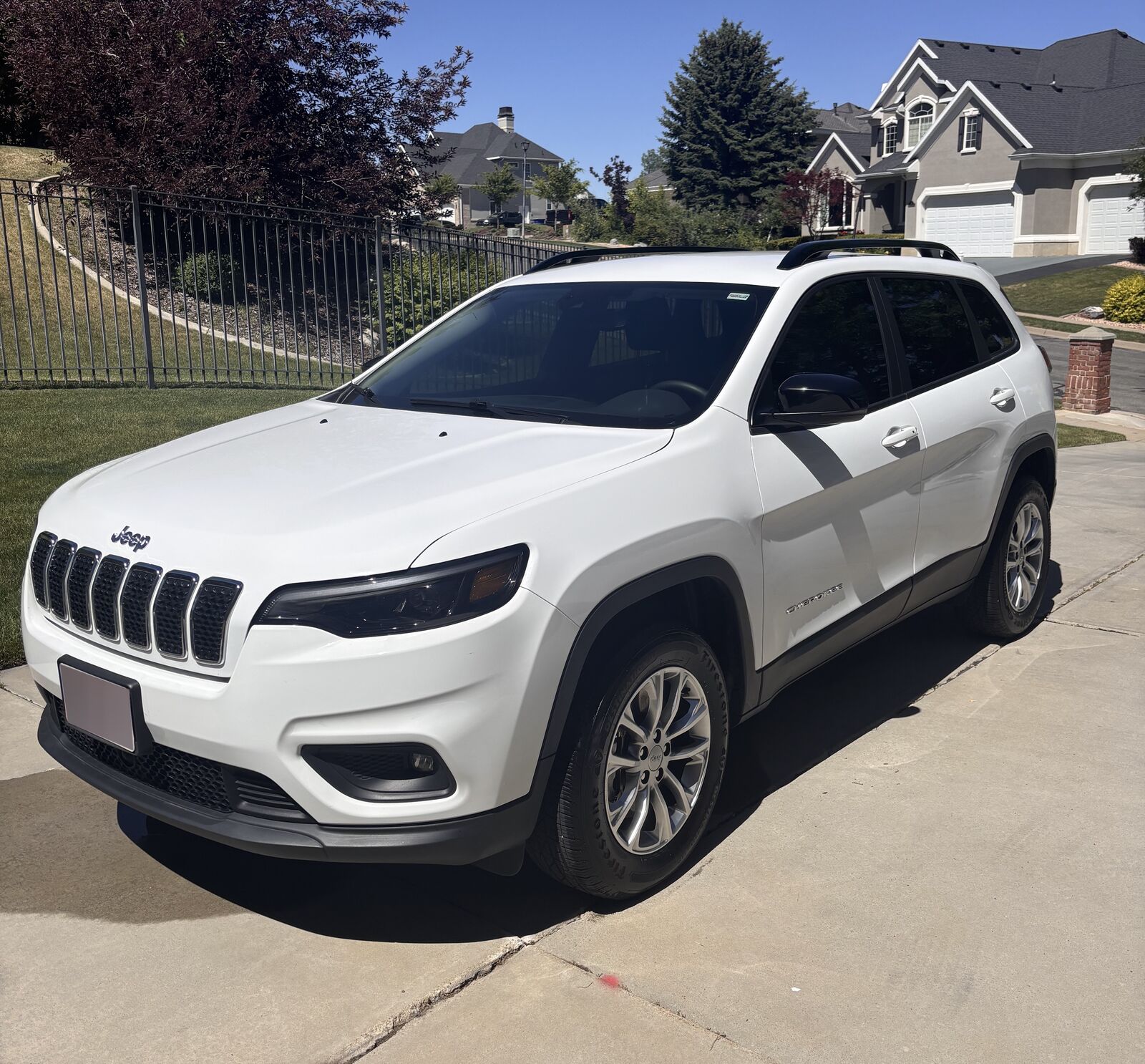2022 JEEP Cherokee