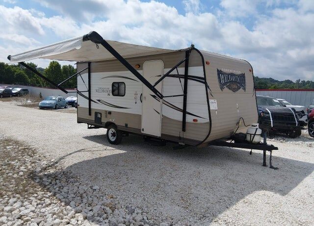 2016 FOREST RIVER Wildwood towables