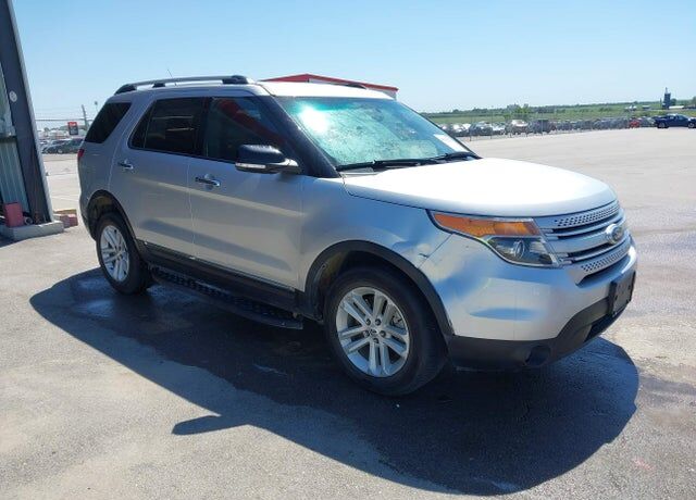 2014 FORD Explorer