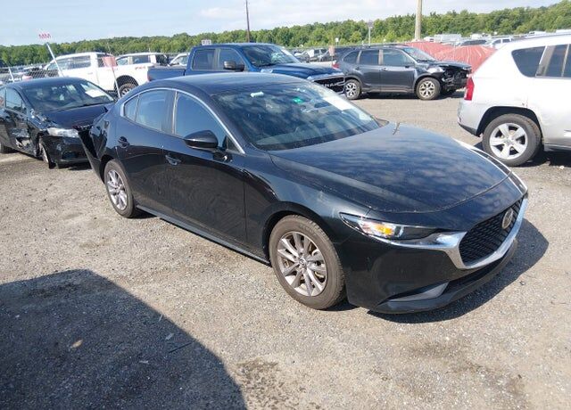 2022 MAZDA Mazda3