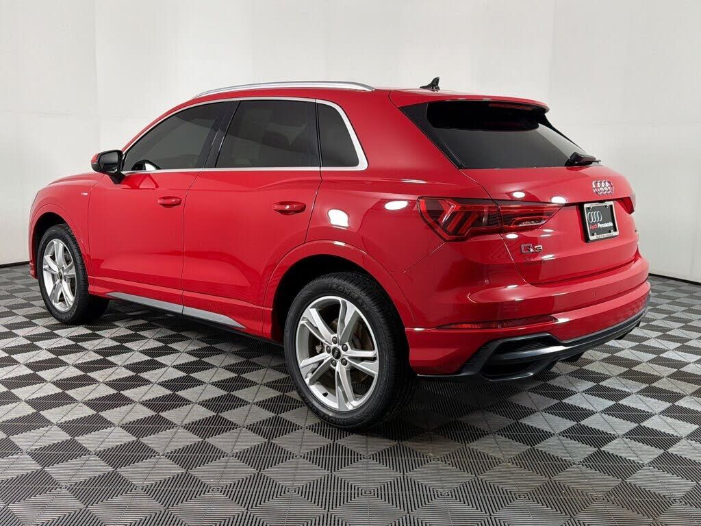 2022 Audi Q3