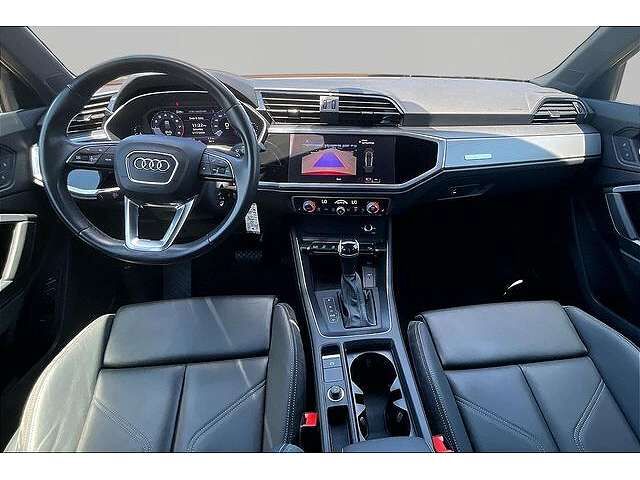 2022 Audi Q3