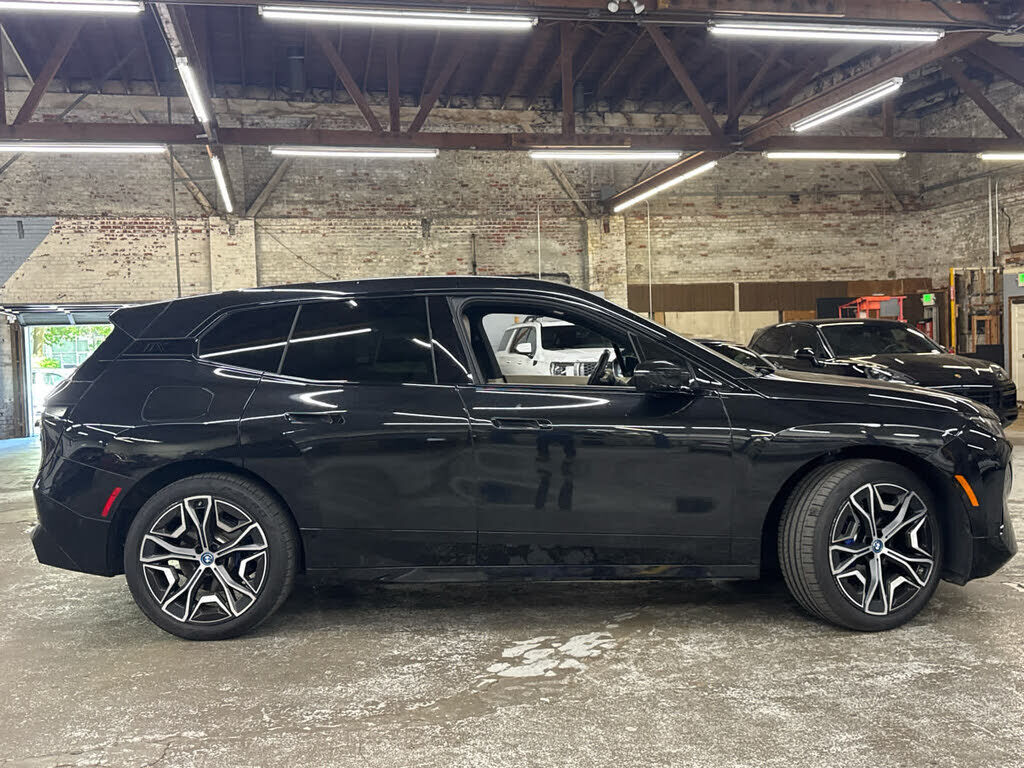 2024 BMW iX