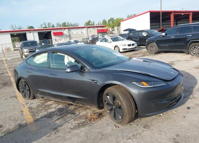 2024 TESLA Model 3