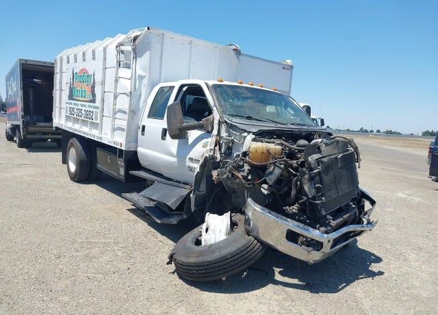 2017 FORD F-650