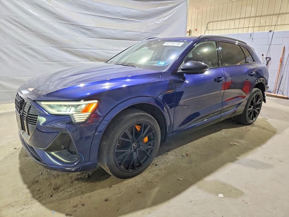 2022 AUDI e-tron
