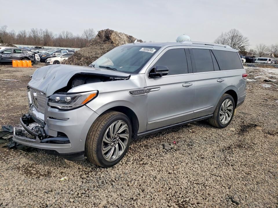 2023 LINCOLN Navigator