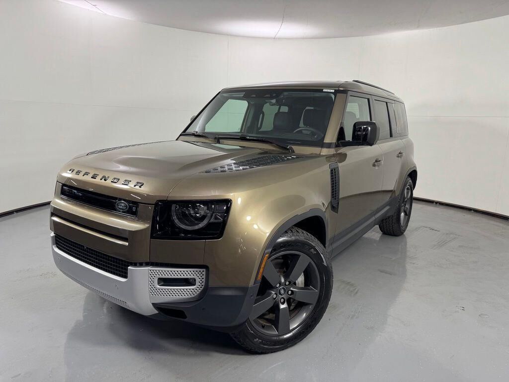2025 LAND ROVER Defender