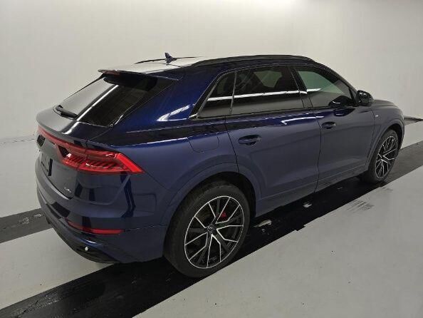 2021 Audi Q8