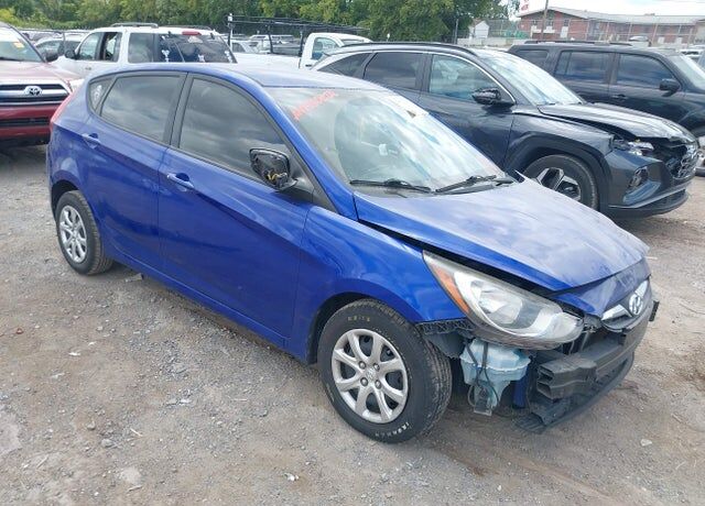 2014 HYUNDAI Accent