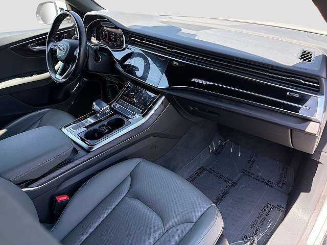 2022 Audi Q8