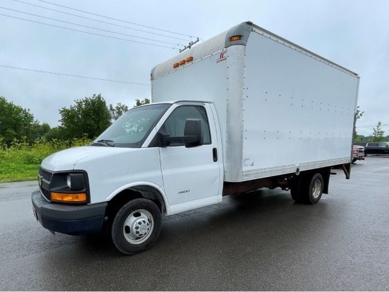 2012 CHEVROLET Express