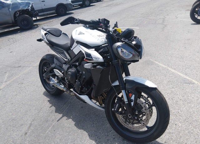 2025 TRIUMPH Street Triple