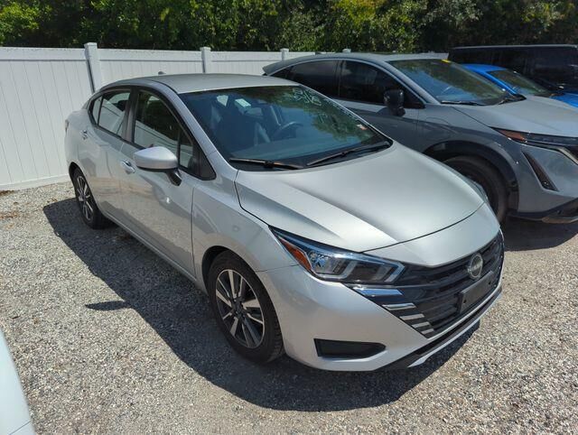 2023 NISSAN Versa