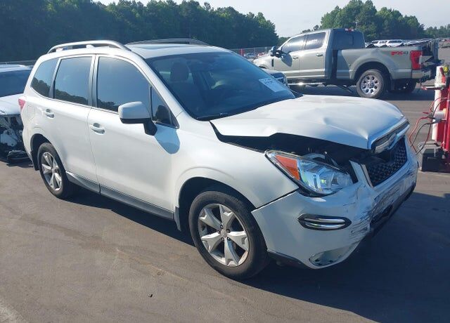 2016 SUBARU Forester