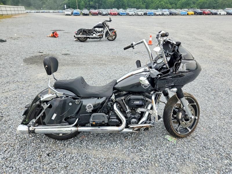 2011 HARLEY DAVIDSON CVO Street Glide 2