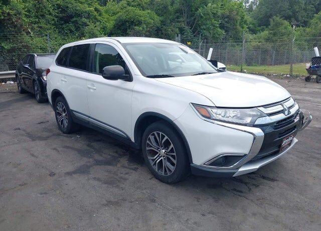 2017 MITSUBISHI Outlander