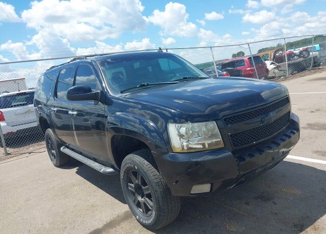 2011 CHEVROLET Suburban