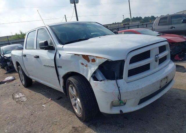2012 DODGE Ram